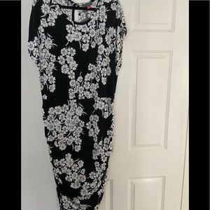 Vince Camuto floral side ruched dress